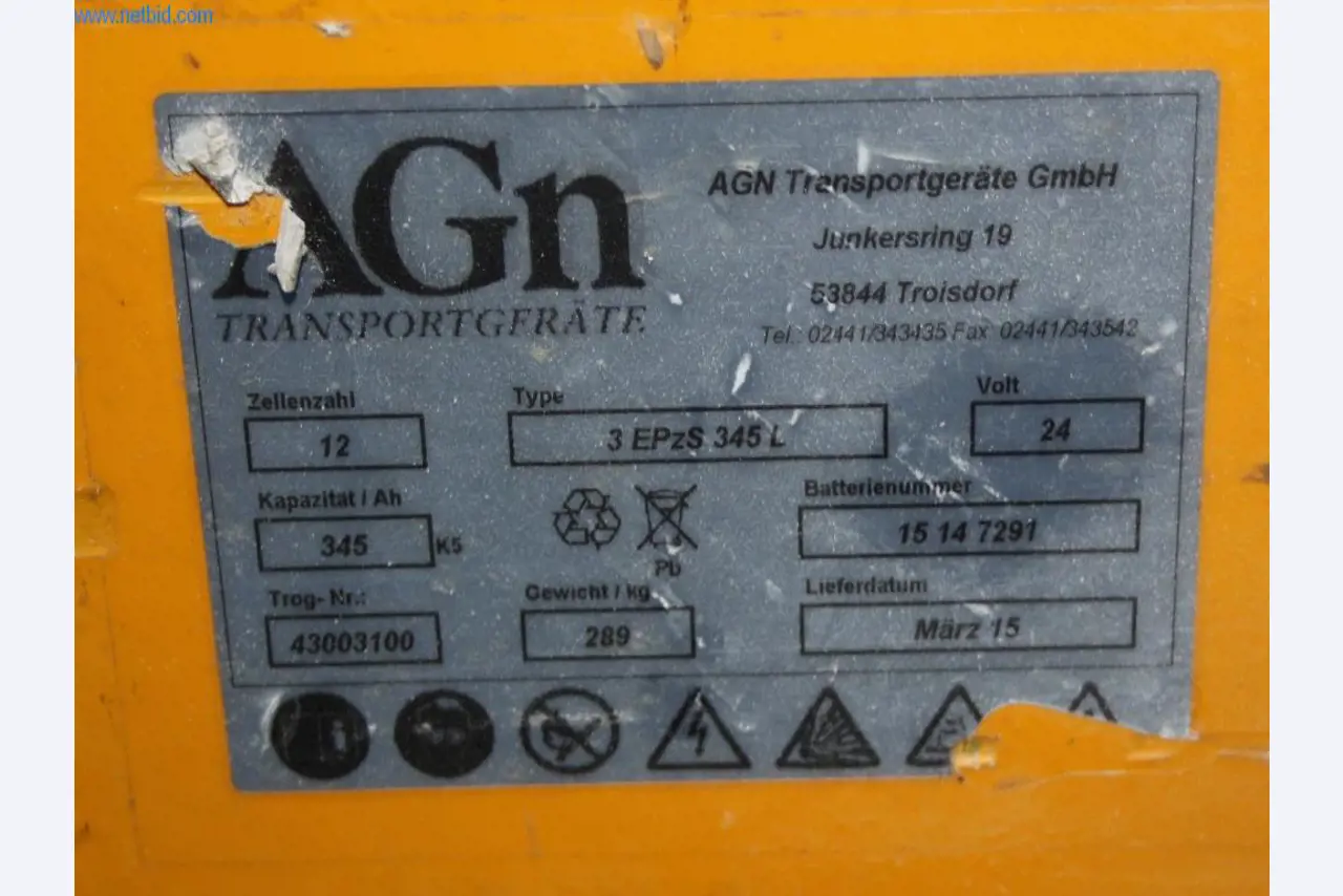 Devices for air conditioning, heating and cooling, workshop and storage facilities-5