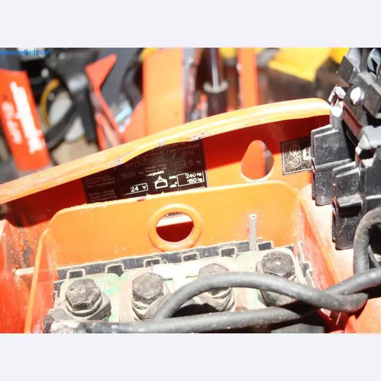 Devices for air conditioning, heating and cooling, workshop and storage facilities-5