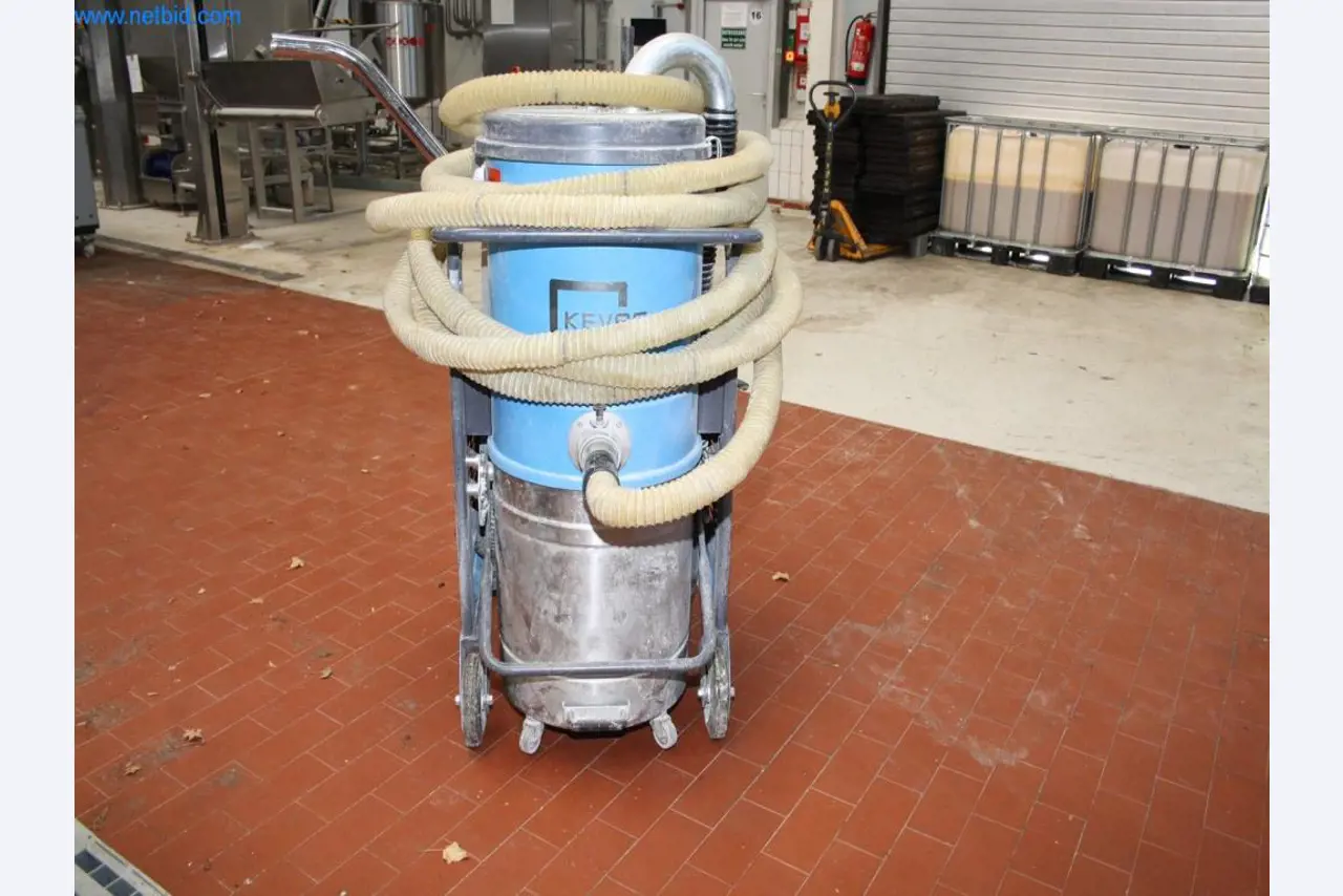 Devices for air conditioning, heating and cooling, workshop and storage facilities-3