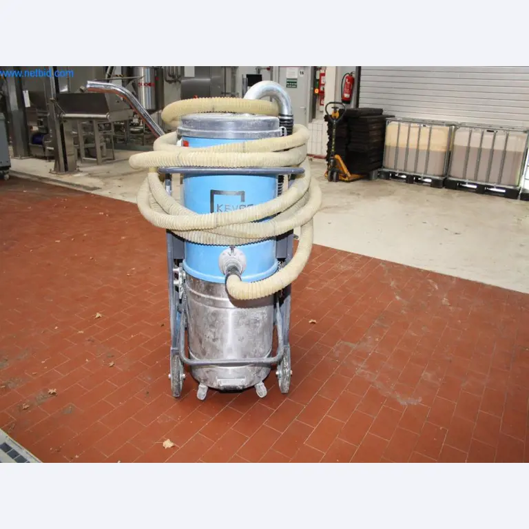 Devices for air conditioning, heating and cooling, workshop and storage facilities-3