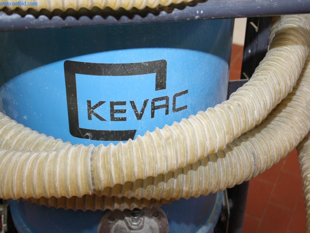 Devices for air conditioning, heating and cooling, workshop and storage facilities-4