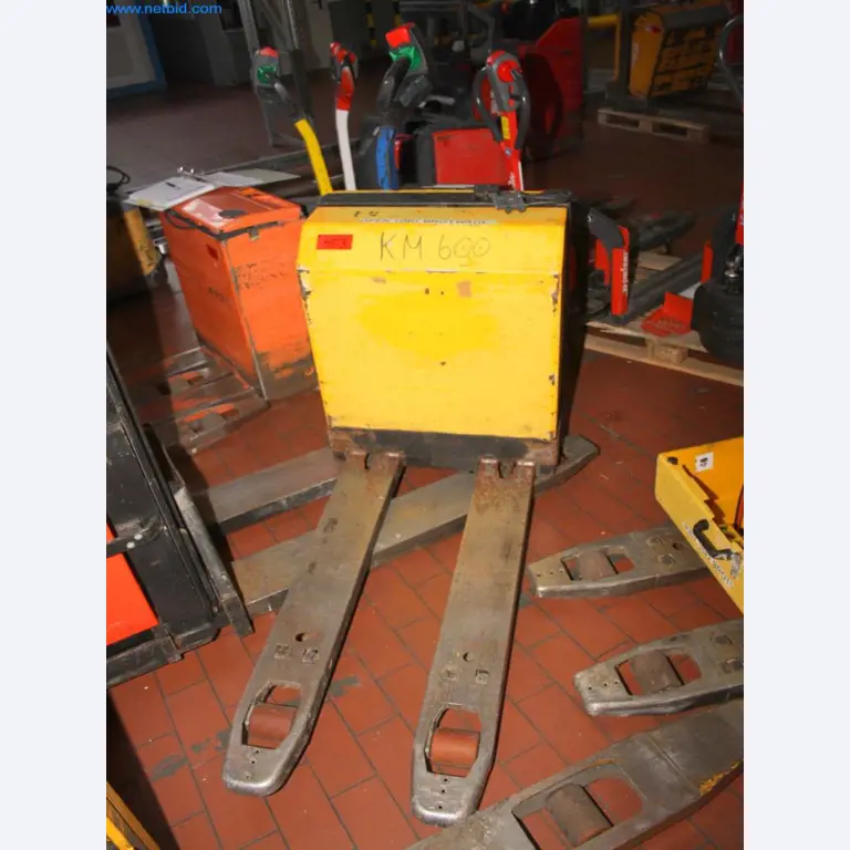 Devices for air conditioning, heating and cooling, workshop and storage facilities-2