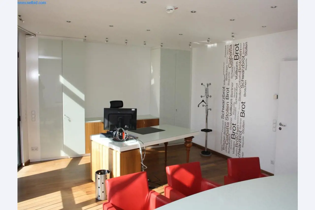 Devices for air conditioning, heating and cooling, workshop and storage facilities-10