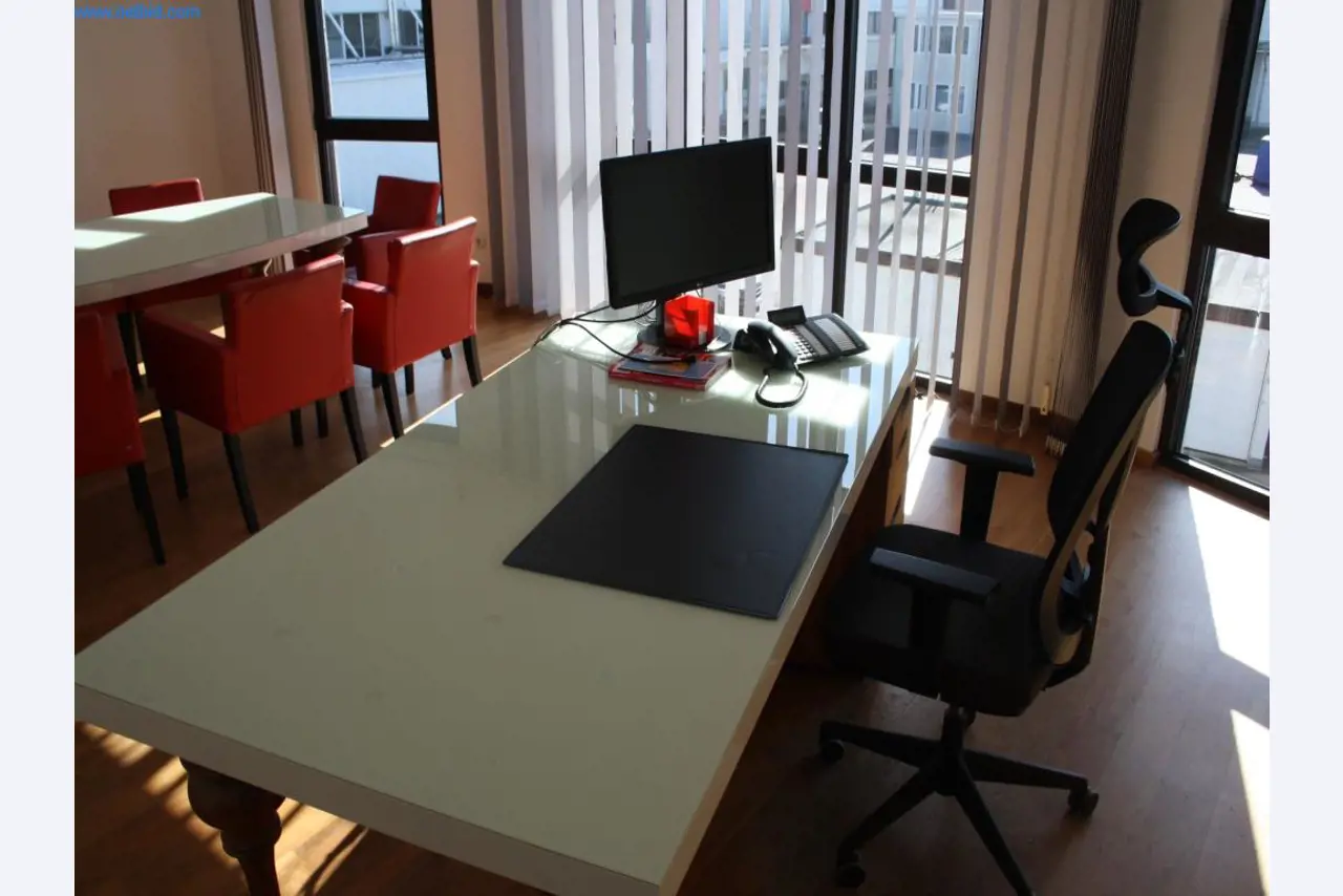 Devices for air conditioning, heating and cooling, workshop and storage facilities-6