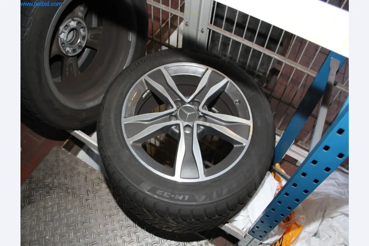 Devices for air conditioning, heating and cooling, workshop and storage facilities-25