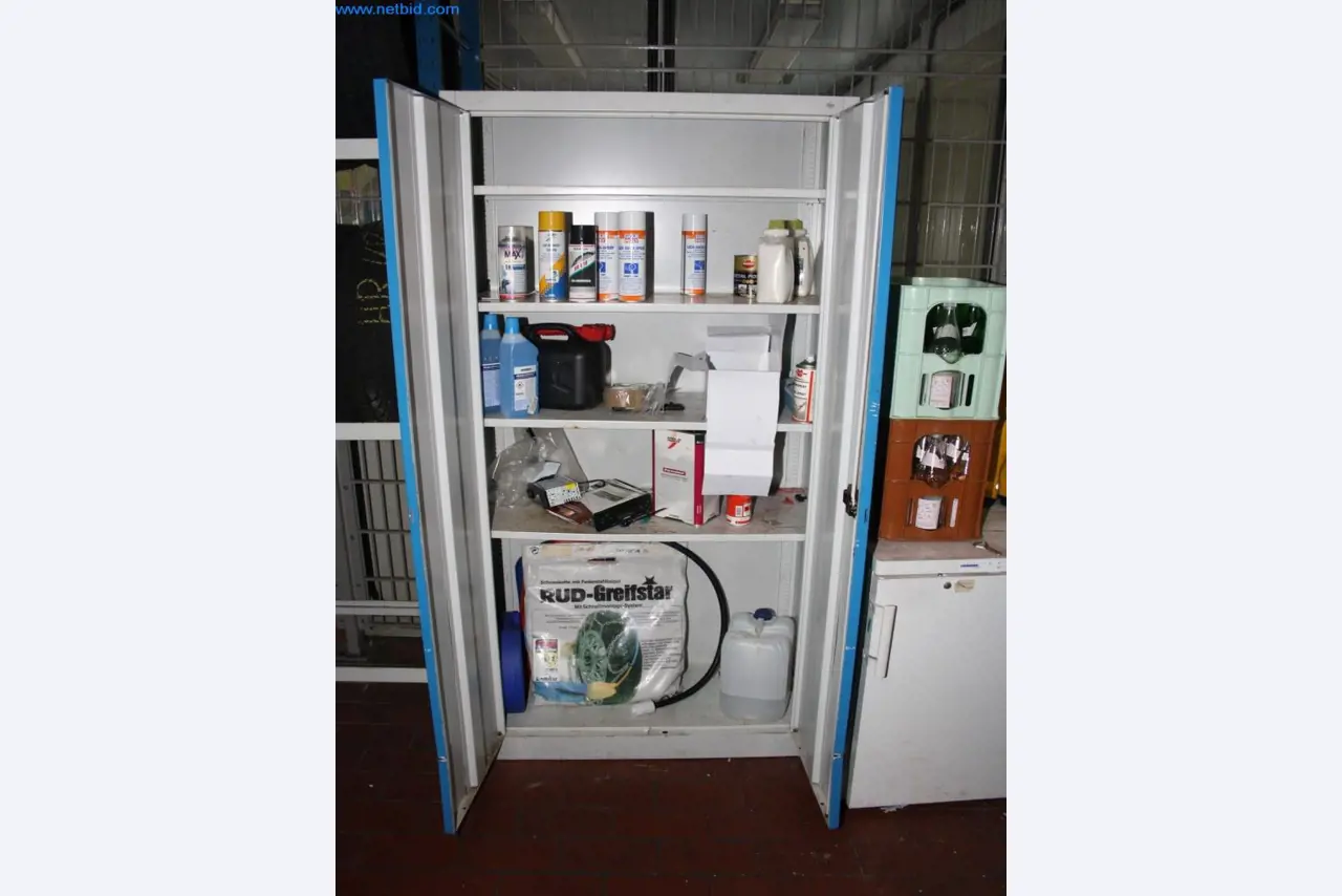 Devices for air conditioning, heating and cooling, workshop and storage facilities-9