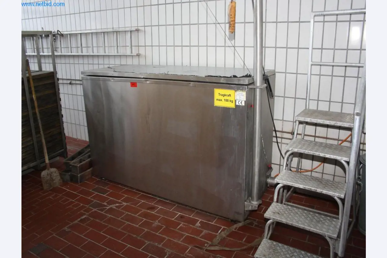 Devices for air conditioning, heating and cooling, workshop and storage facilities-1