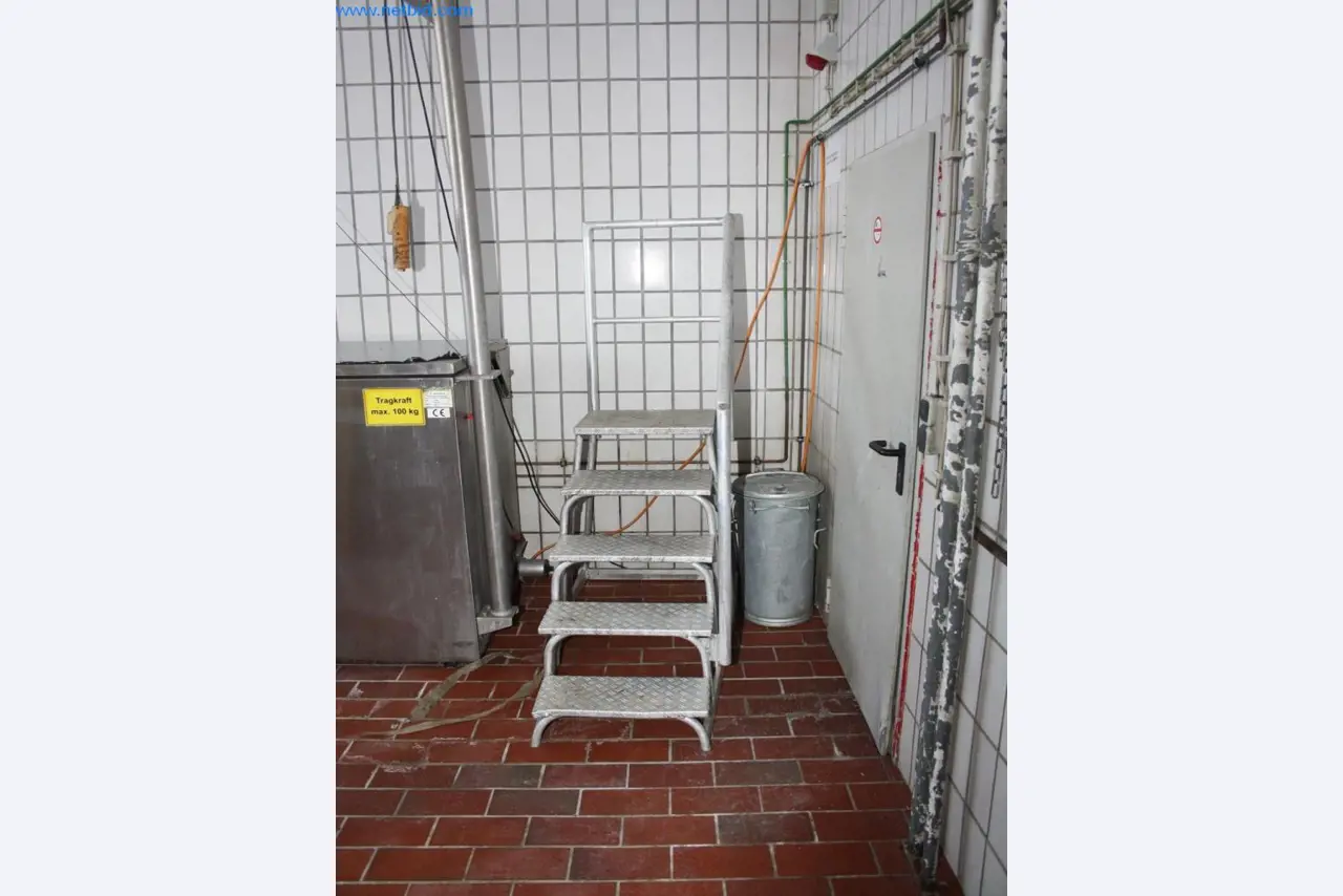 Devices for air conditioning, heating and cooling, workshop and storage facilities-3