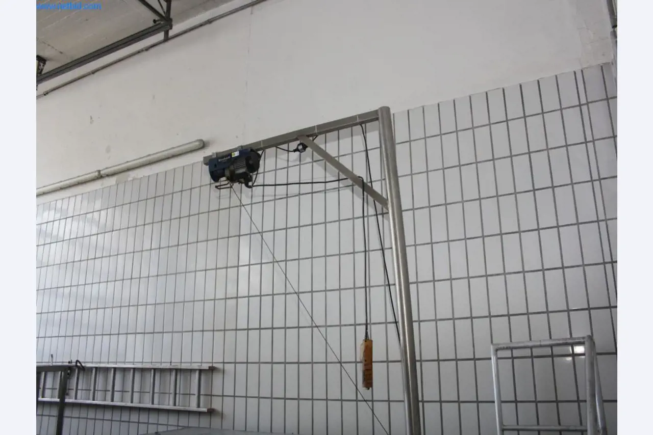 Devices for air conditioning, heating and cooling, workshop and storage facilities-4