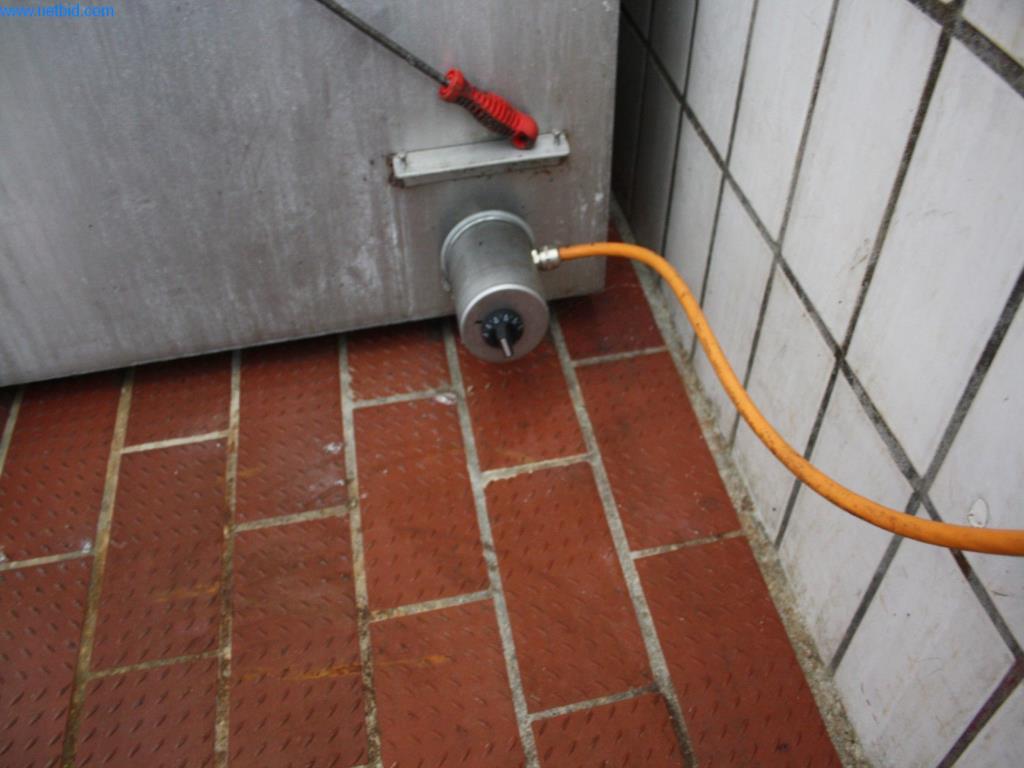 Devices for air conditioning, heating and cooling, workshop and storage facilities-6