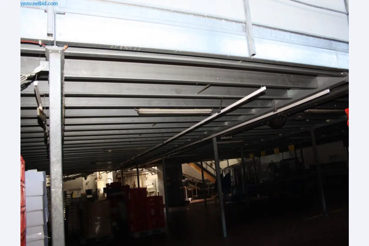 Devices for air conditioning, heating and cooling, workshop and storage facilities-5