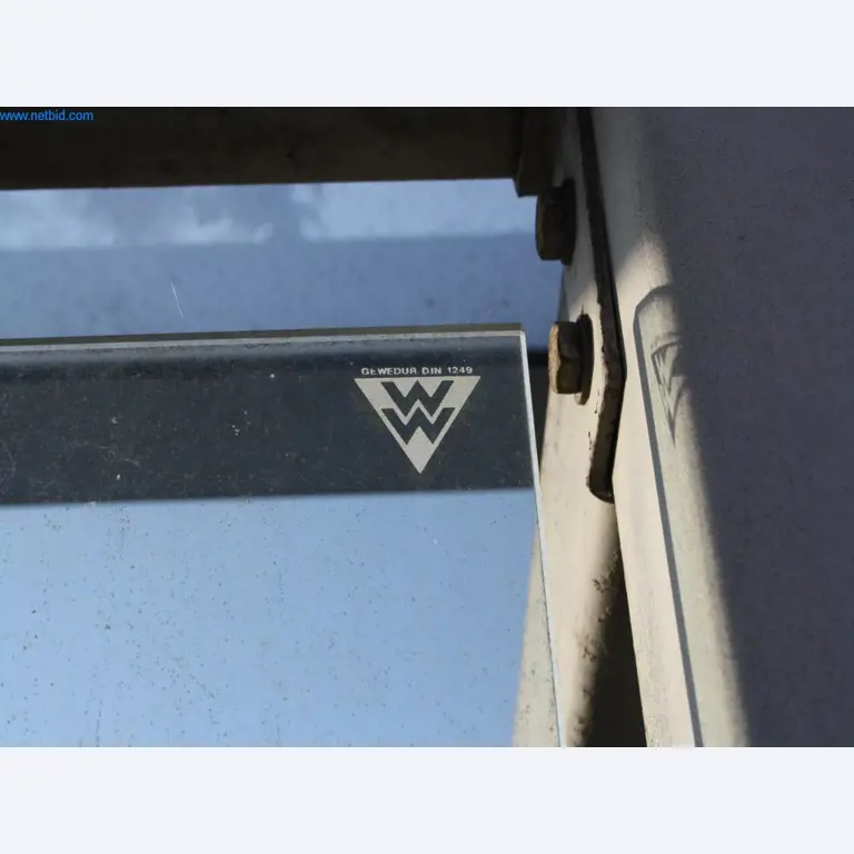 Devices for air conditioning, heating and cooling, workshop and storage facilities-6