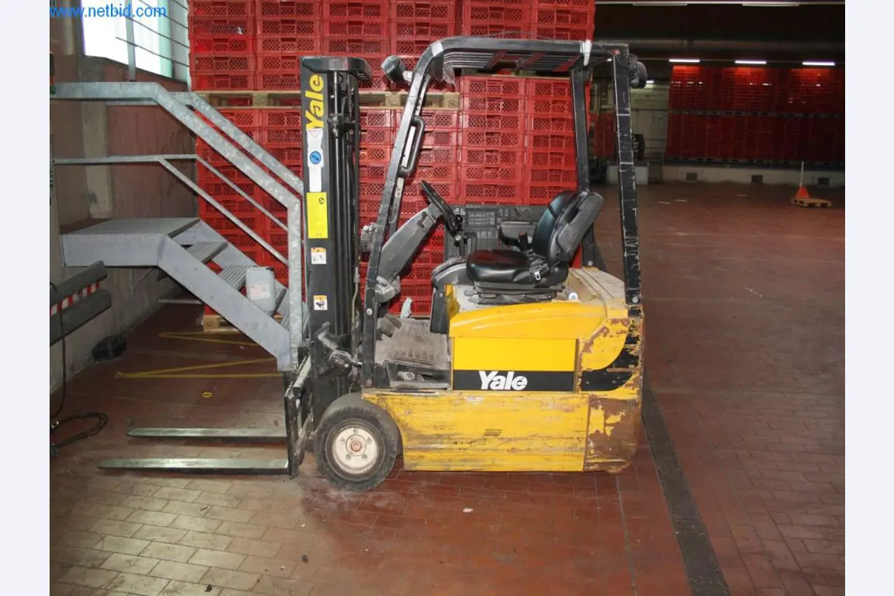 Devices for air conditioning, heating and cooling, workshop and storage facilities-1