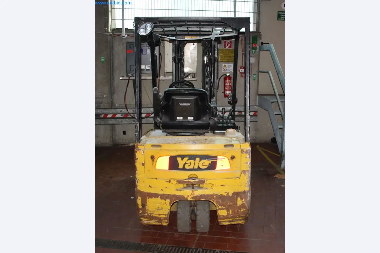 Devices for air conditioning, heating and cooling, workshop and storage facilities-3