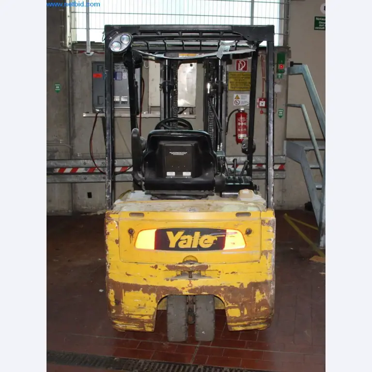 Devices for air conditioning, heating and cooling, workshop and storage facilities-3