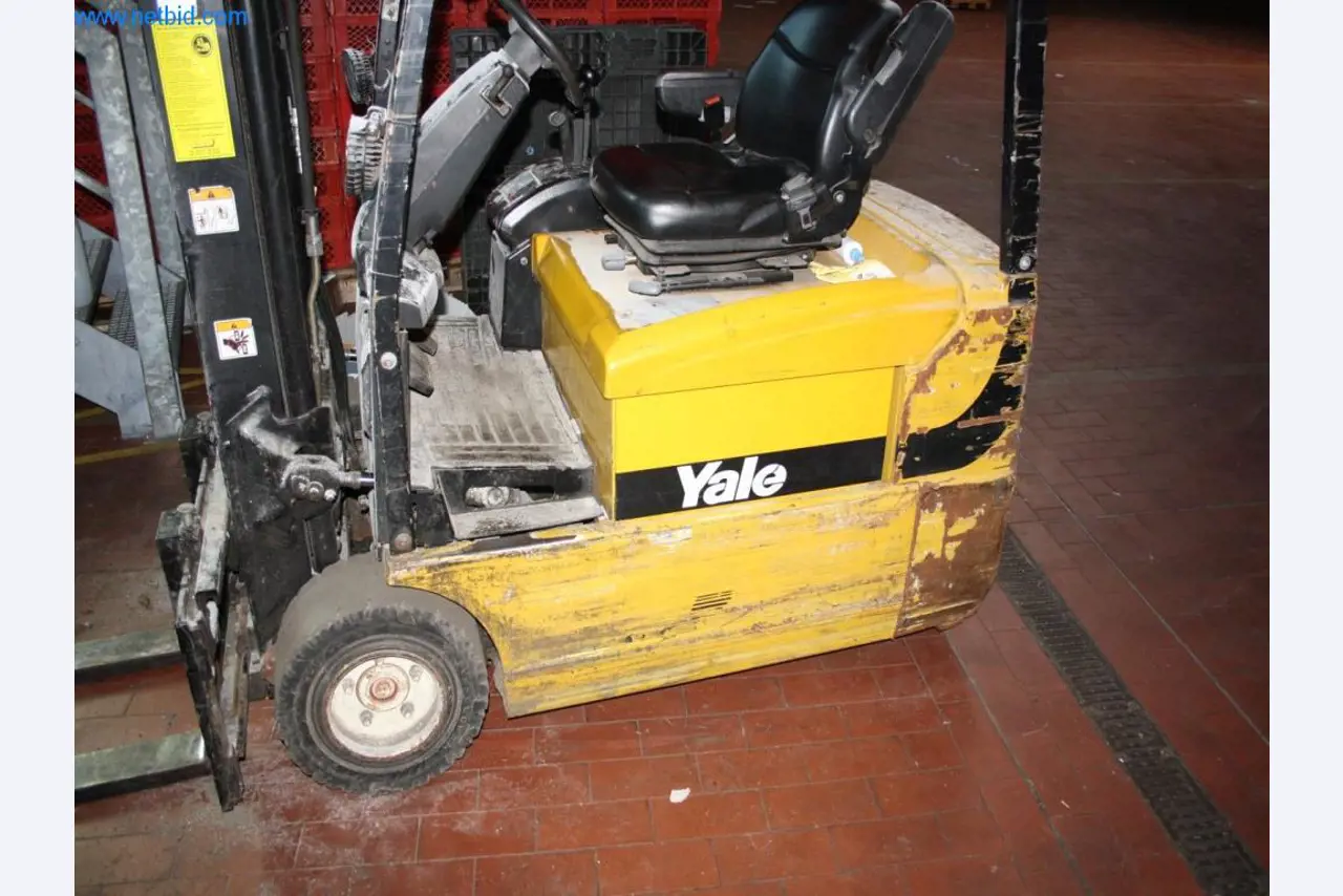 Devices for air conditioning, heating and cooling, workshop and storage facilities-4