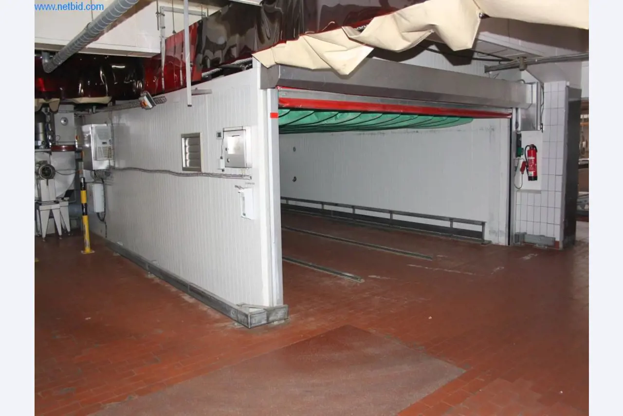 Devices for air conditioning, heating and cooling, workshop and storage facilities-1