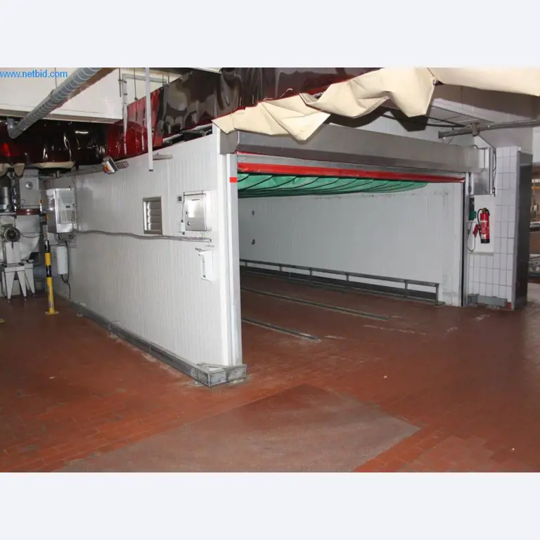 Devices for air conditioning, heating and cooling, workshop and storage facilities-1