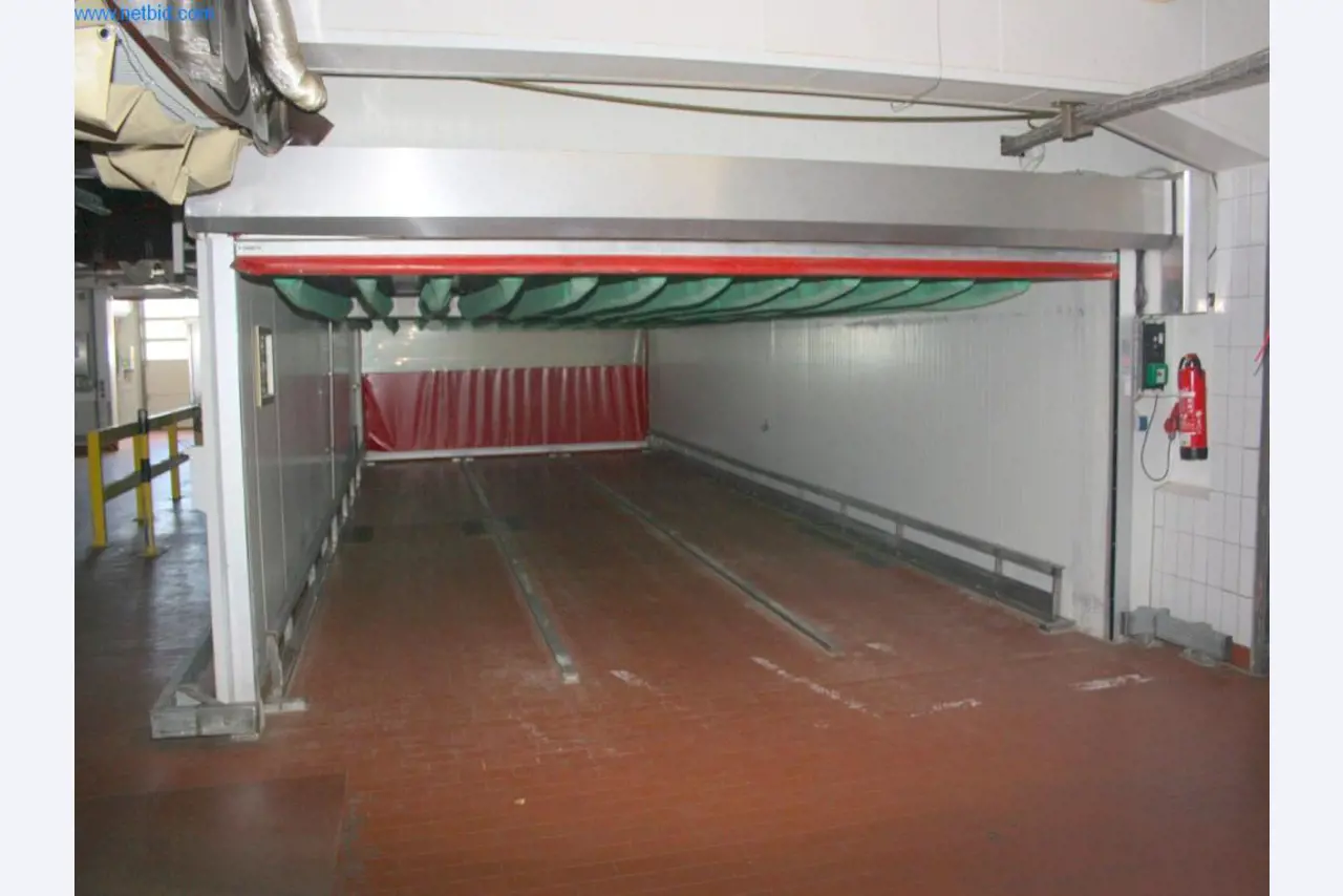 Devices for air conditioning, heating and cooling, workshop and storage facilities-5