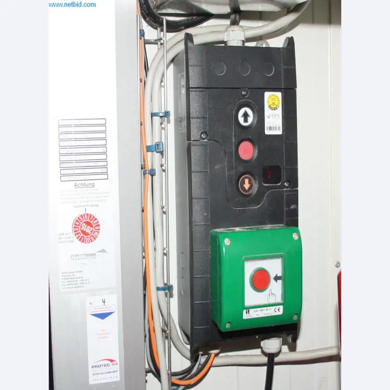 Devices for air conditioning, heating and cooling, workshop and storage facilities-8