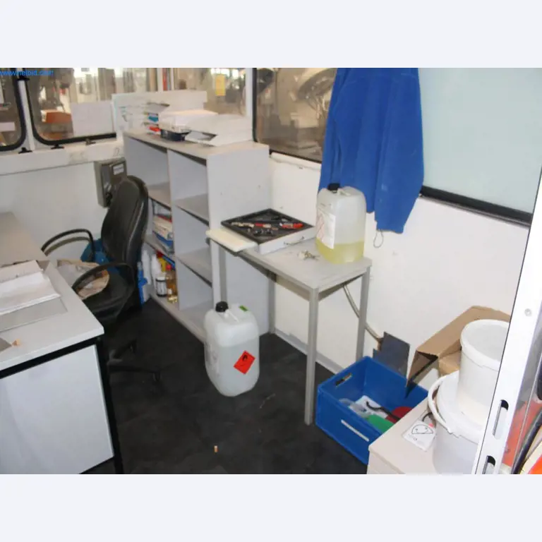 Devices for air conditioning, heating and cooling, workshop and storage facilities-7