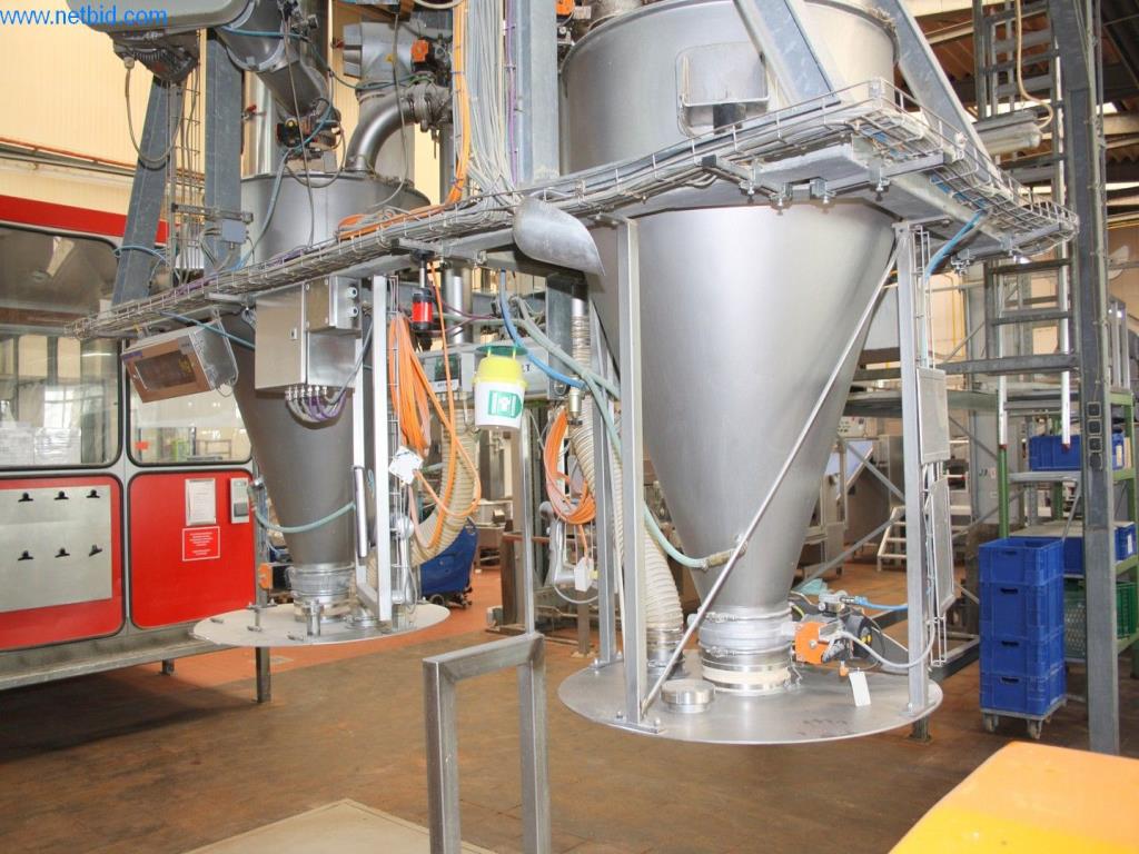 Devices for air conditioning, heating and cooling, workshop and storage facilities-8