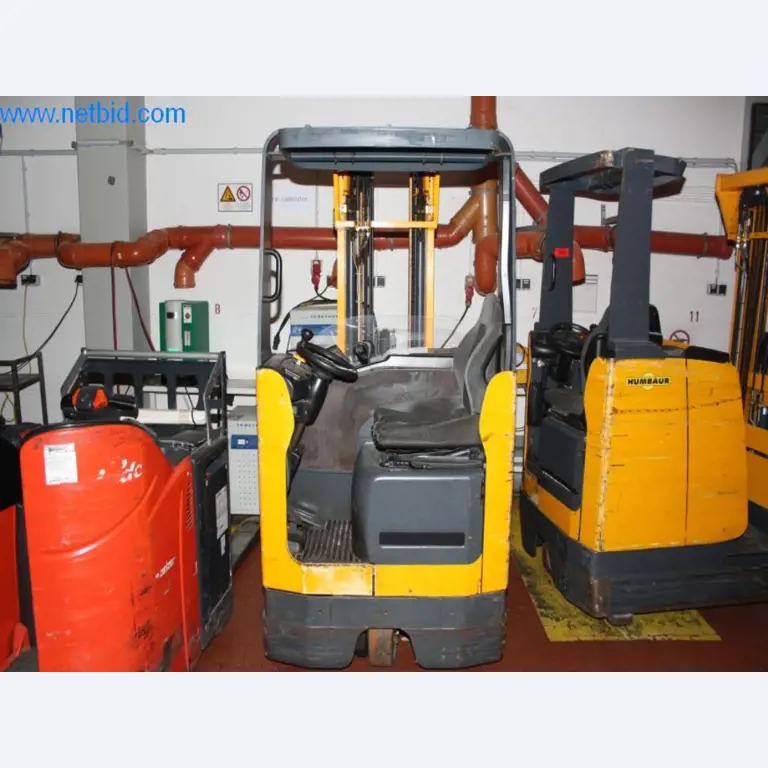 Devices for air conditioning, heating and cooling, workshop and storage facilities-3