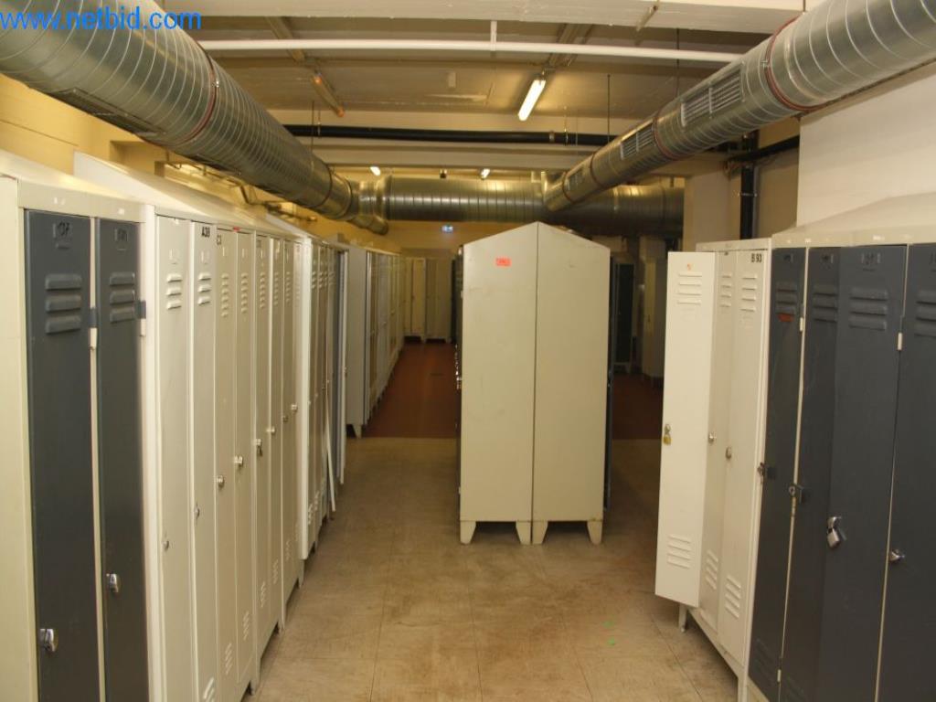 Devices for air conditioning, heating and cooling, workshop and storage facilities-1