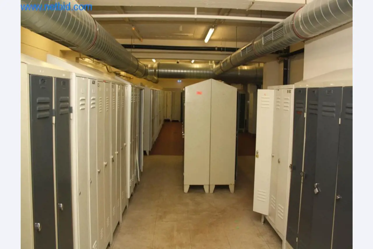 Devices for air conditioning, heating and cooling, workshop and storage facilities-1