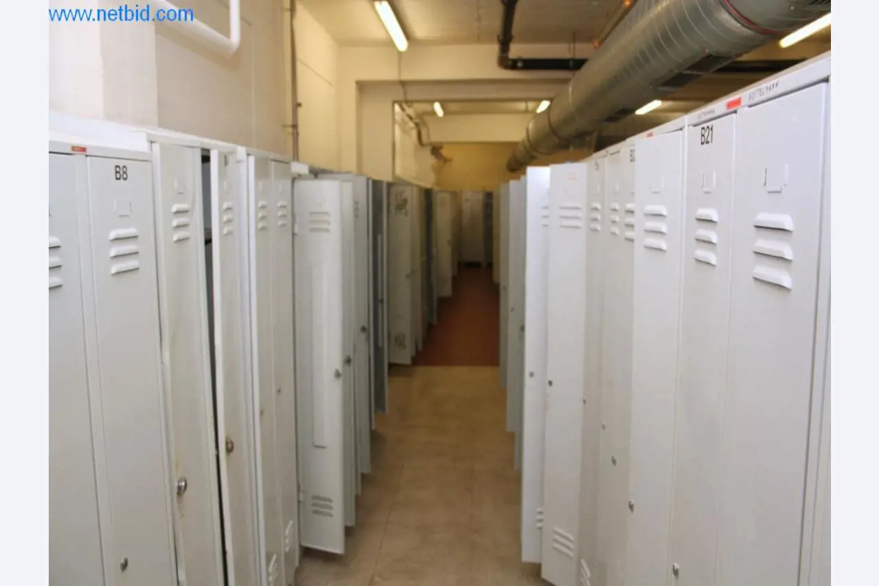 Devices for air conditioning, heating and cooling, workshop and storage facilities-2