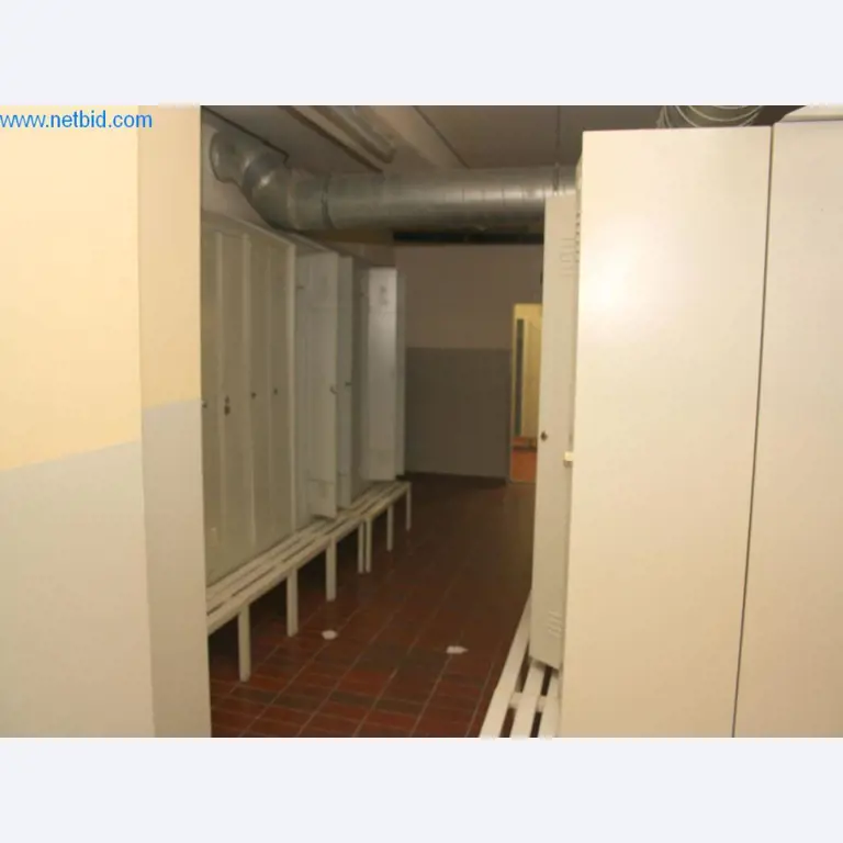 Devices for air conditioning, heating and cooling, workshop and storage facilities-5