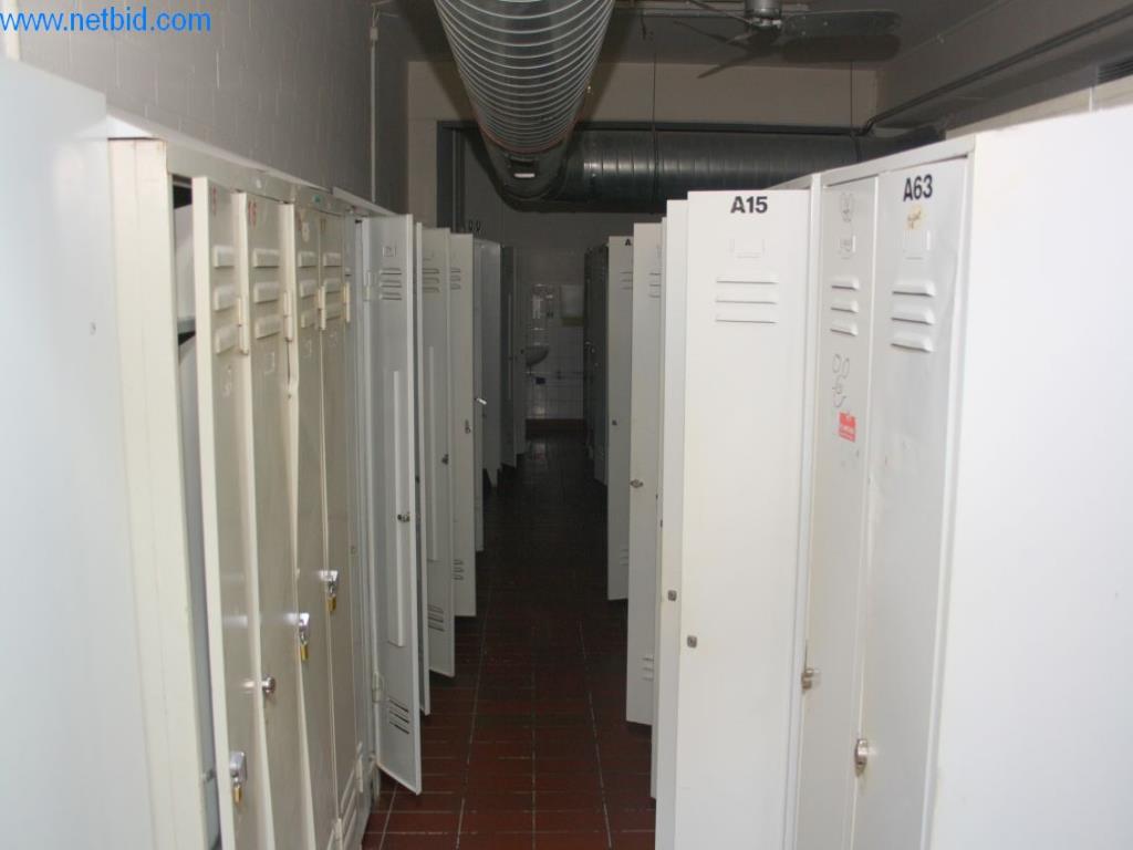 Devices for air conditioning, heating and cooling, workshop and storage facilities-7