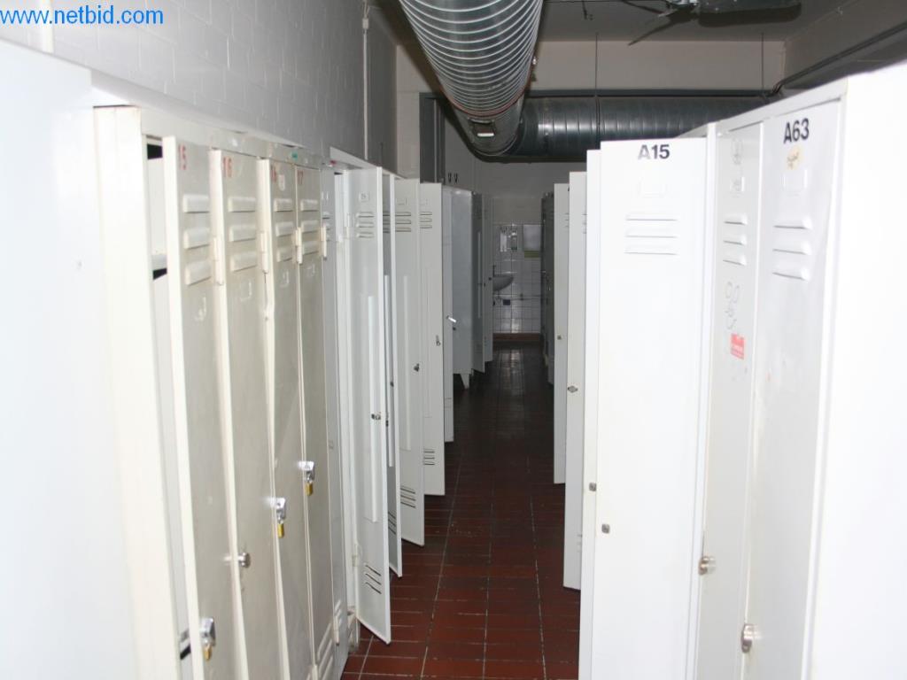 Devices for air conditioning, heating and cooling, workshop and storage facilities-8