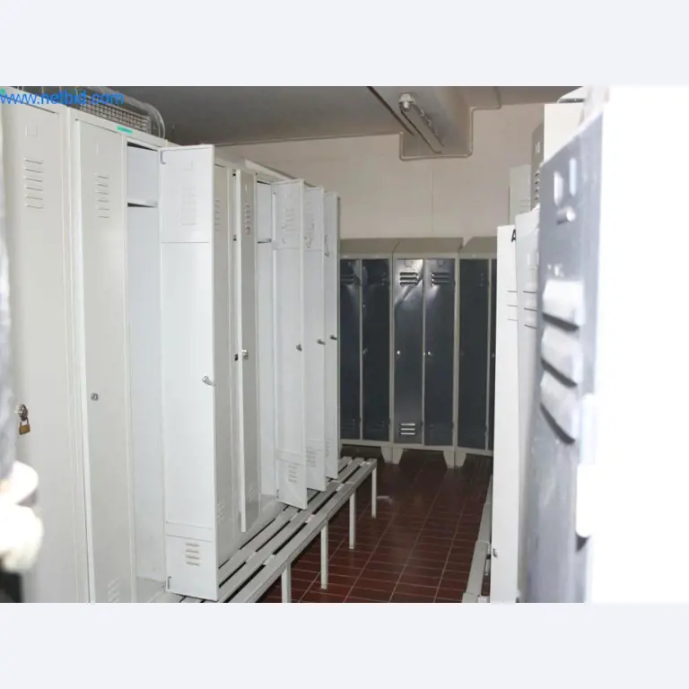 Devices for air conditioning, heating and cooling, workshop and storage facilities-9