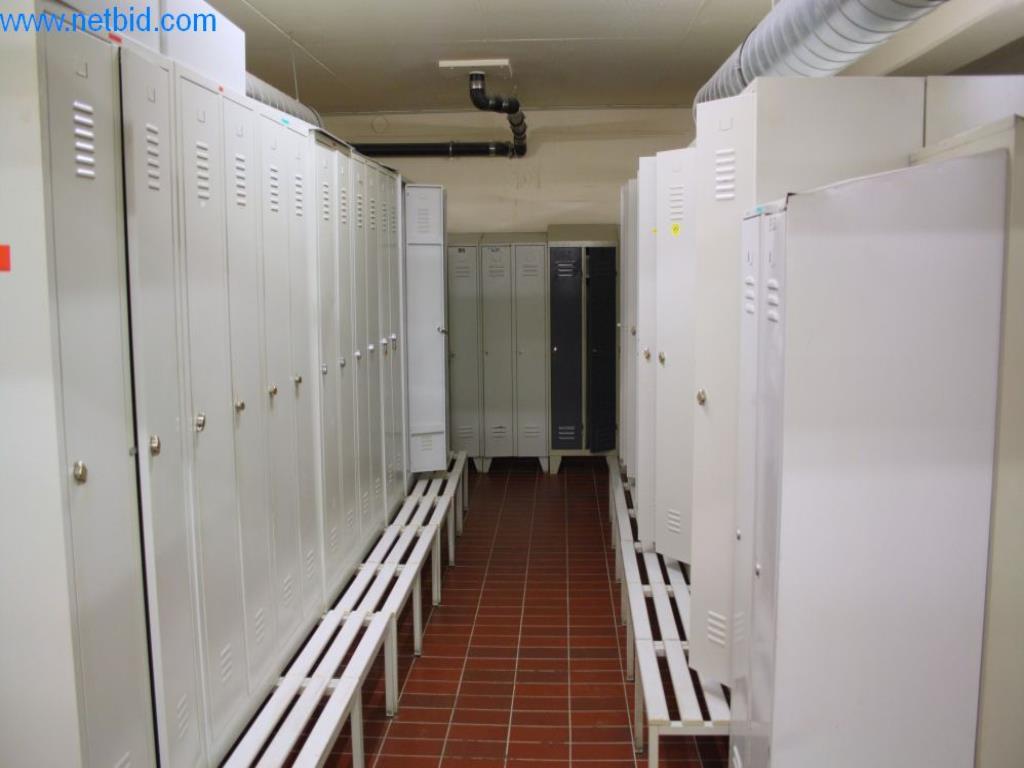 Devices for air conditioning, heating and cooling, workshop and storage facilities-1