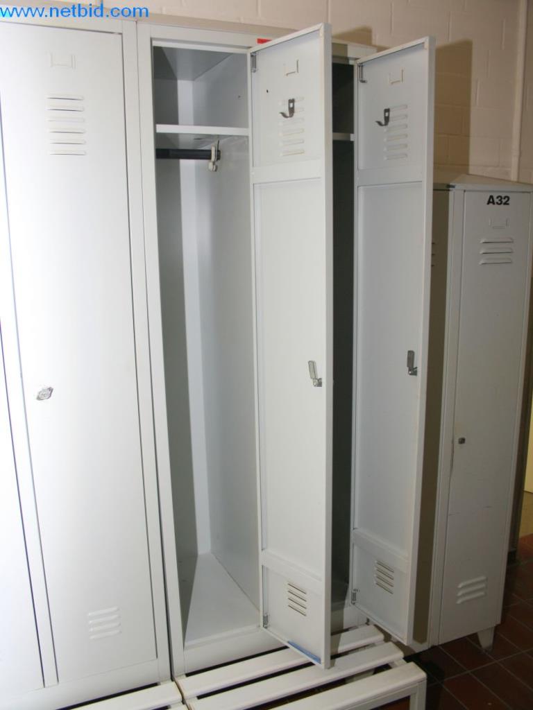 Devices for air conditioning, heating and cooling, workshop and storage facilities-3