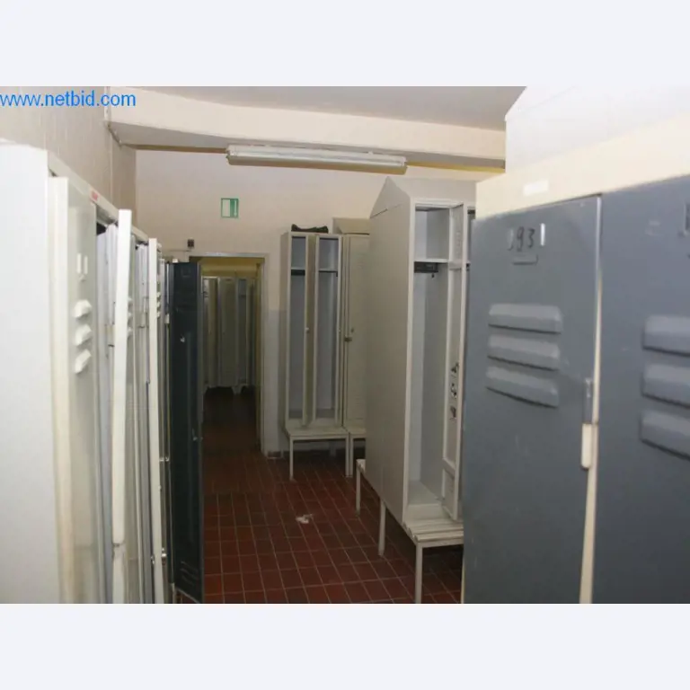 Devices for air conditioning, heating and cooling, workshop and storage facilities-4