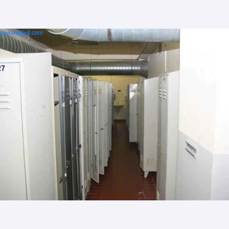 Devices for air conditioning, heating and cooling, workshop and storage facilities-5