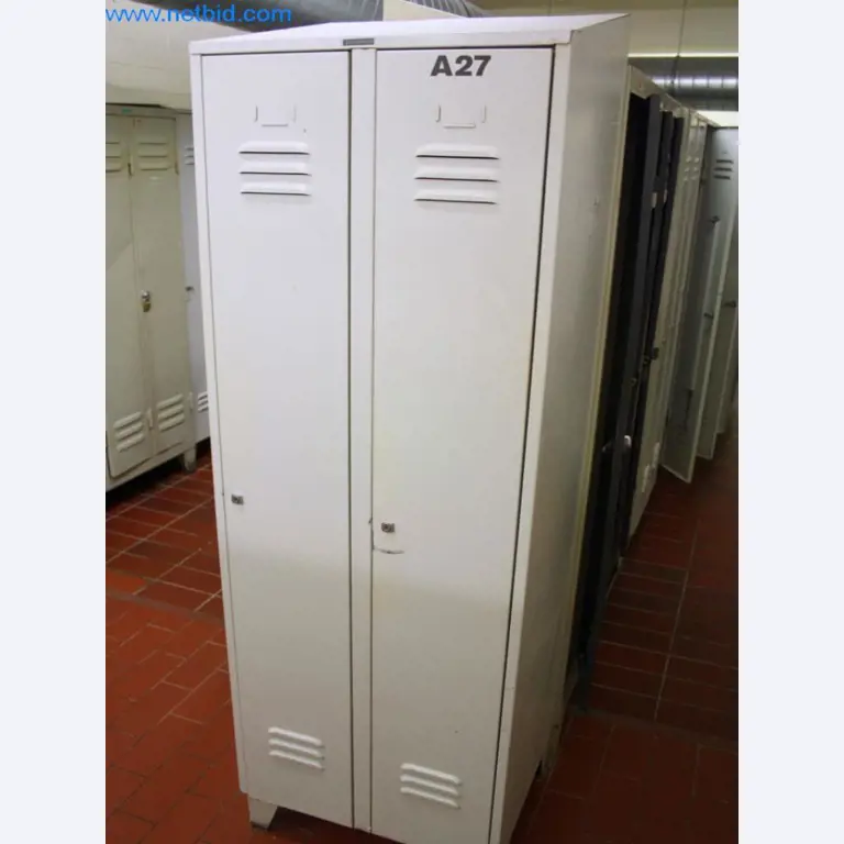 Devices for air conditioning, heating and cooling, workshop and storage facilities-6