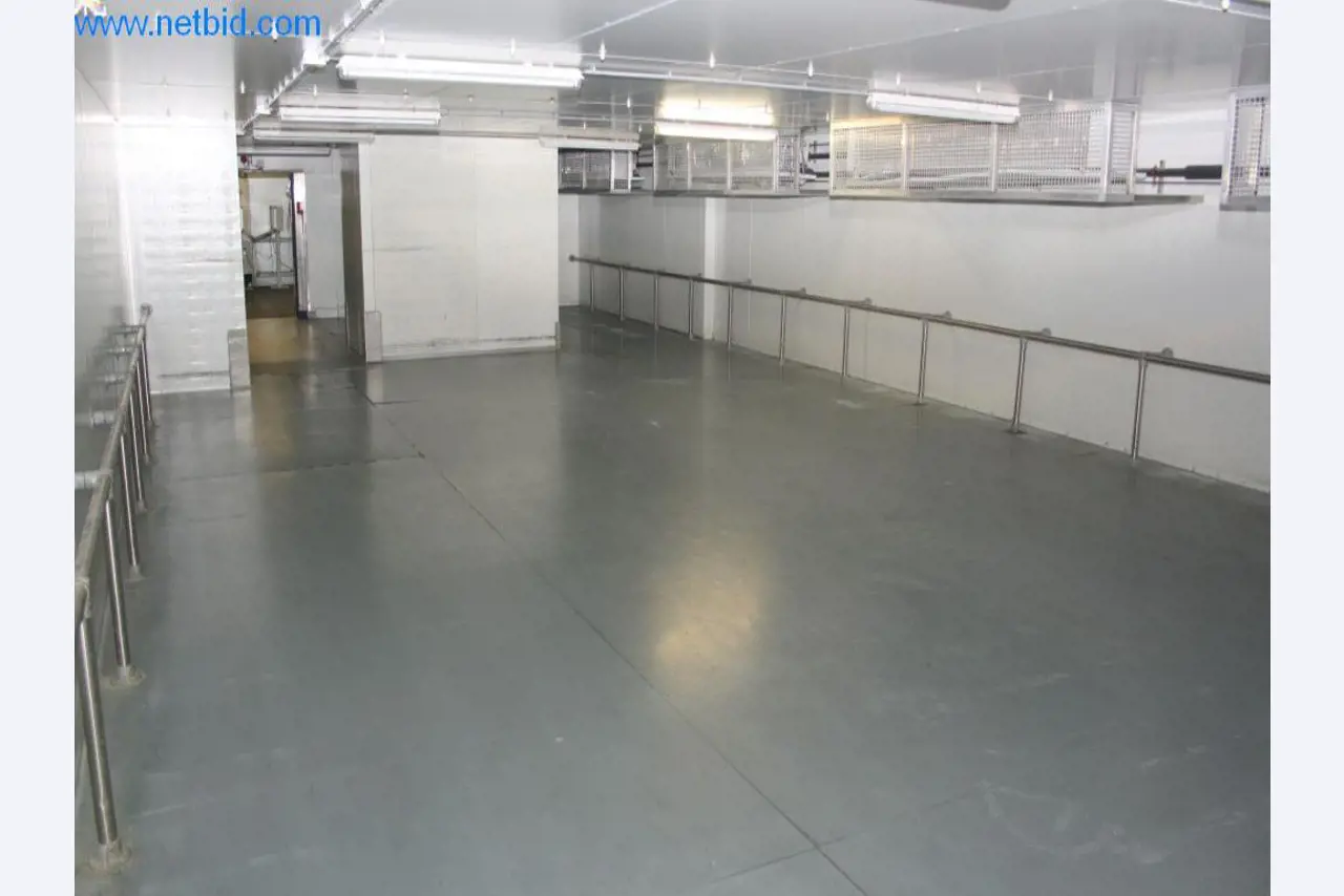 Devices for air conditioning, heating and cooling, workshop and storage facilities-1