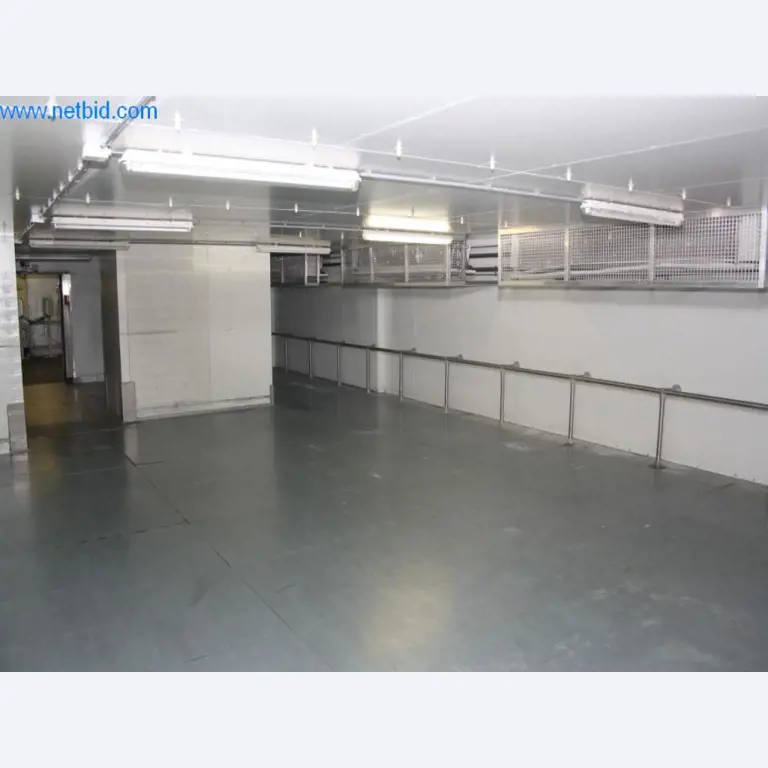 Devices for air conditioning, heating and cooling, workshop and storage facilities-3