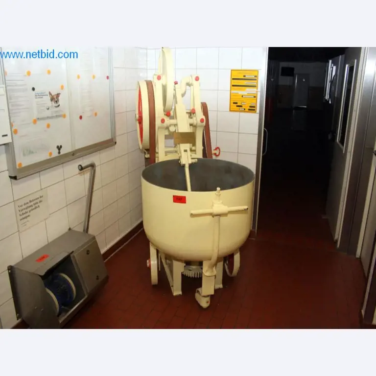 Devices for air conditioning, heating and cooling, workshop and storage facilities-1