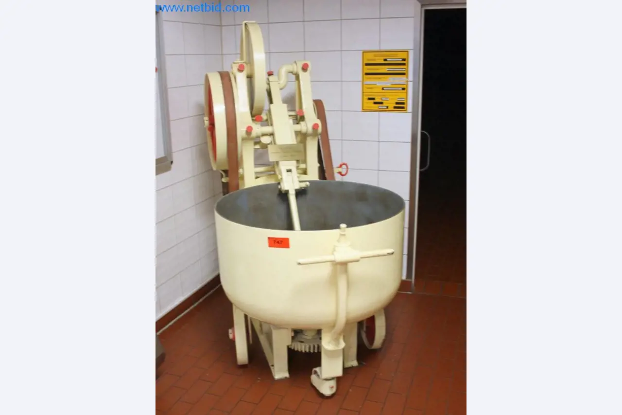 Devices for air conditioning, heating and cooling, workshop and storage facilities-2