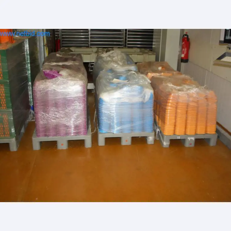 Devices for air conditioning, heating and cooling, workshop and storage facilities-10