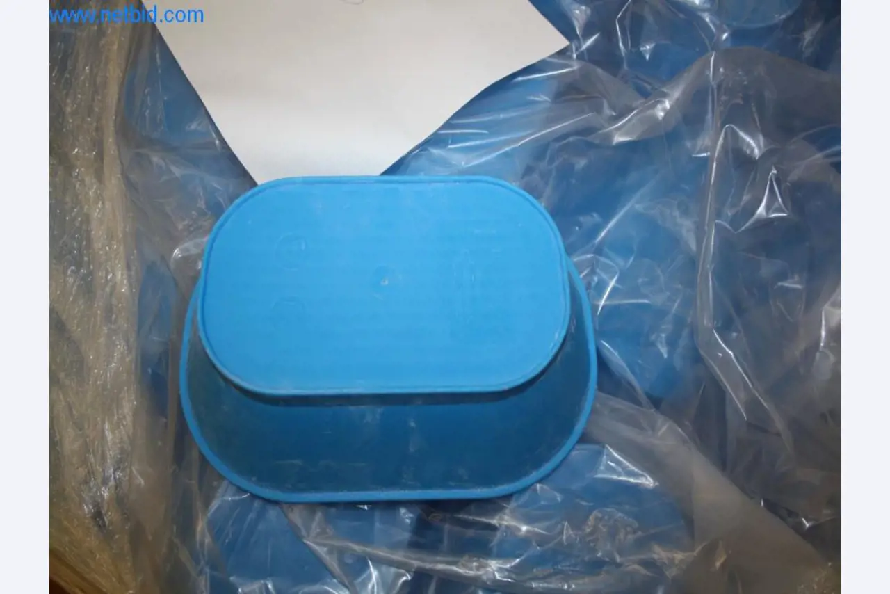 Devices for air conditioning, heating and cooling, workshop and storage facilities-4