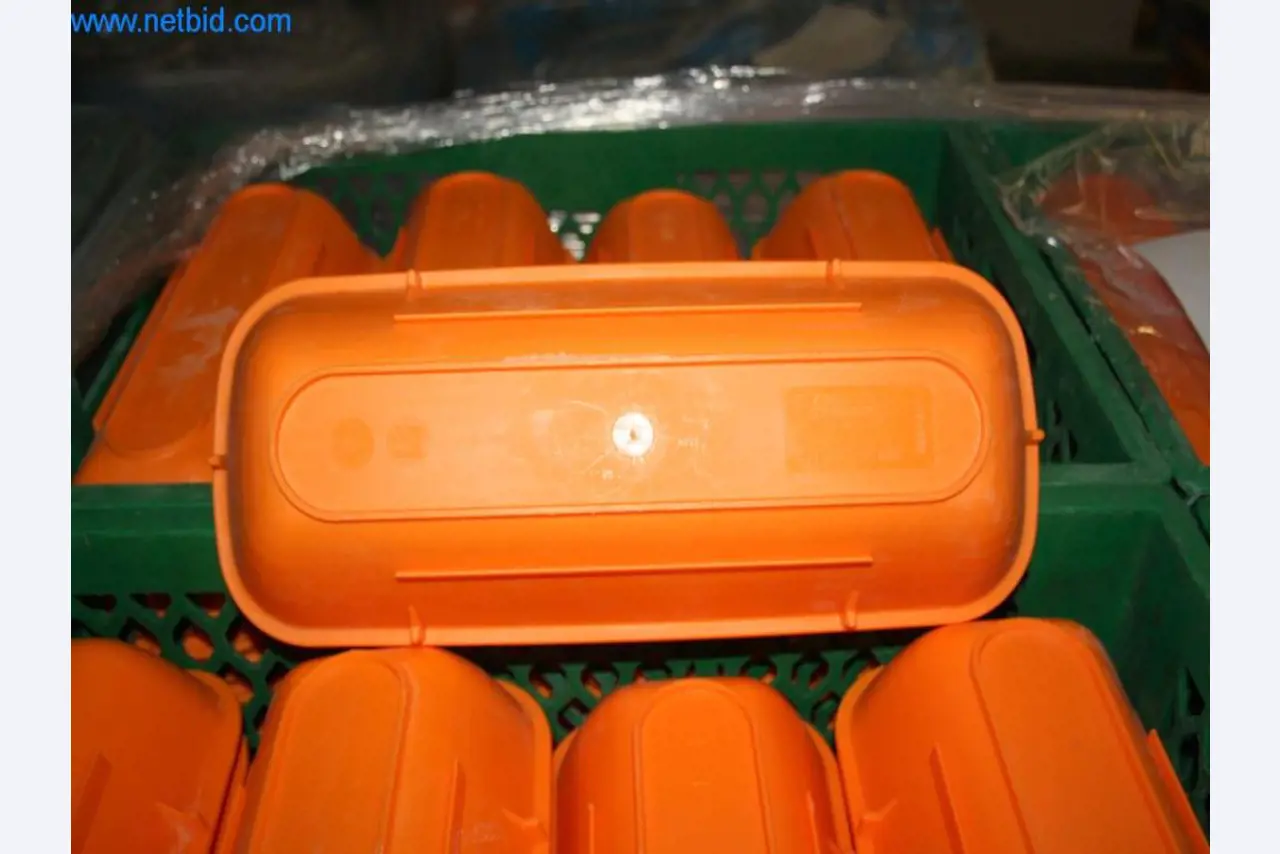 Devices for air conditioning, heating and cooling, workshop and storage facilities-6