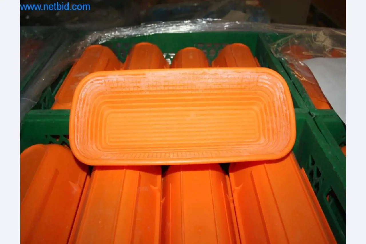 Devices for air conditioning, heating and cooling, workshop and storage facilities-8