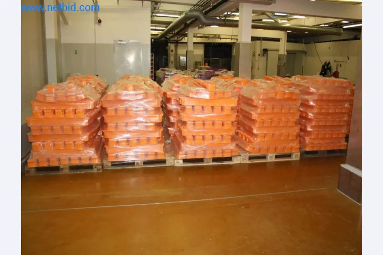 Devices for air conditioning, heating and cooling, workshop and storage facilities-1