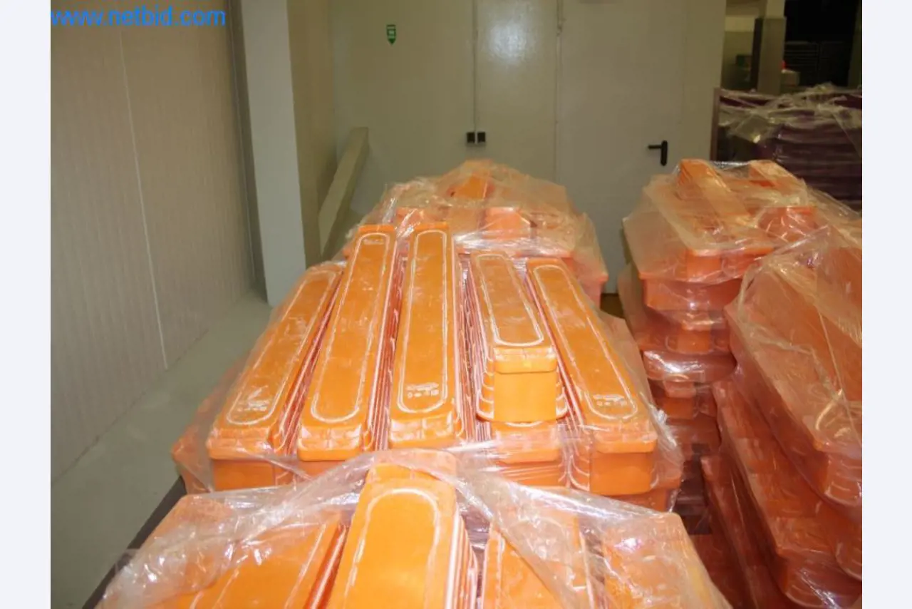 Devices for air conditioning, heating and cooling, workshop and storage facilities-4