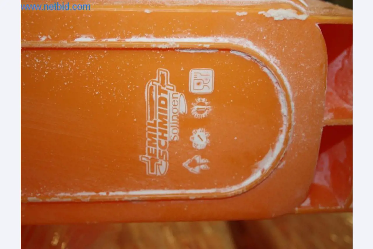 Devices for air conditioning, heating and cooling, workshop and storage facilities-7